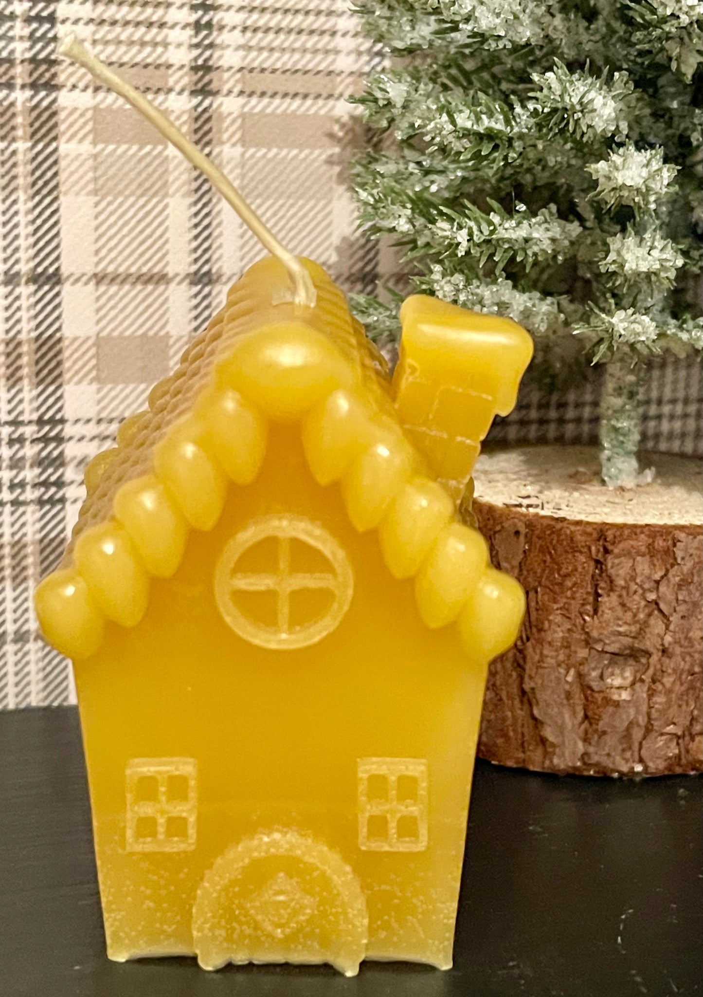 Warm Honeyed Beeswax Cottage Candle