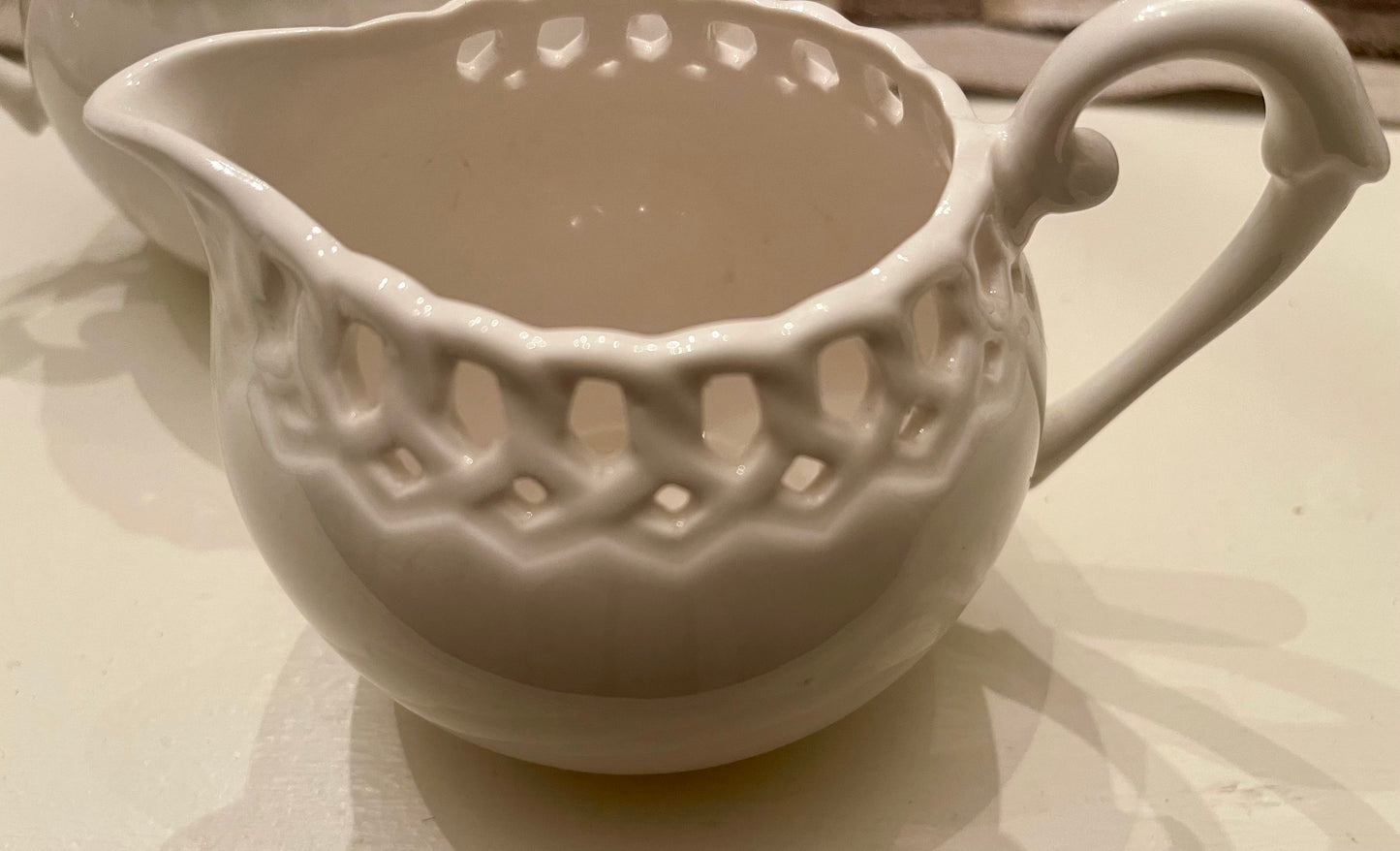 "Lace Edging" Creamer/Sugar Set